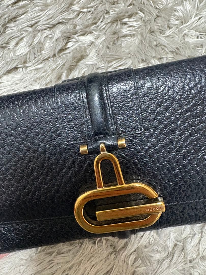 ブラックレザー 二つ折り財布