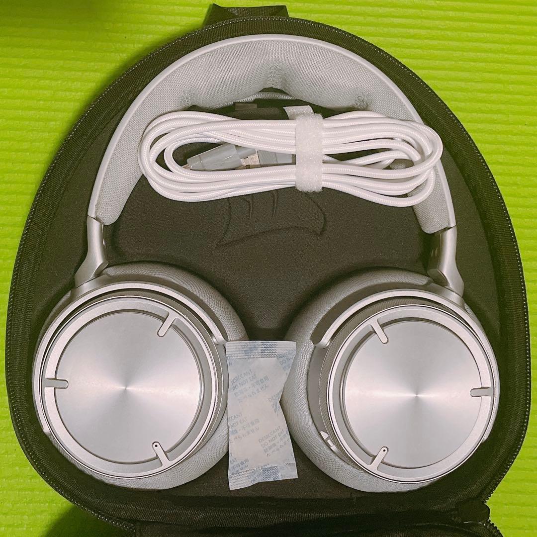 ヘッドホン Corsair VIRTUOSO MAX Wireless / Silver