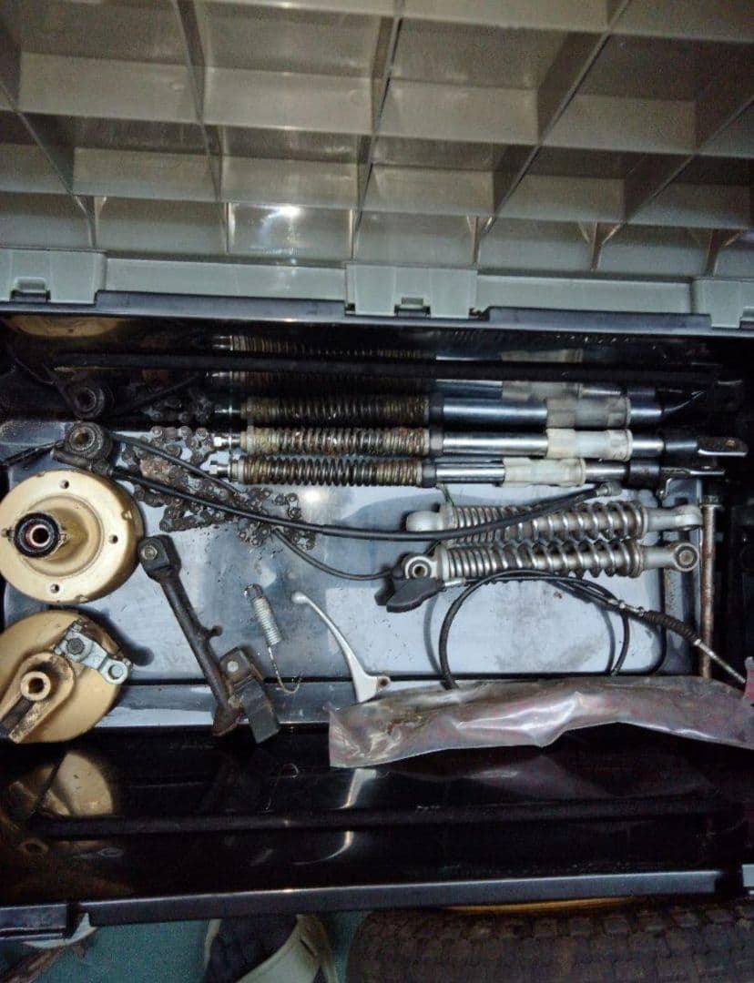 e*h様 まとめ売り モンキーZ50純正パーツ一式