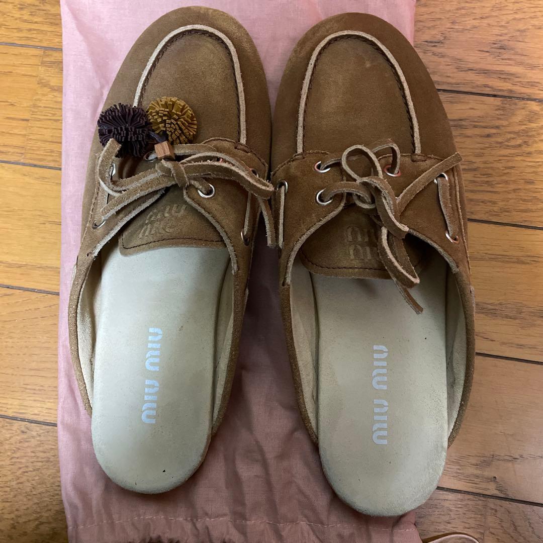 MIU MIU ブラウン サンダル