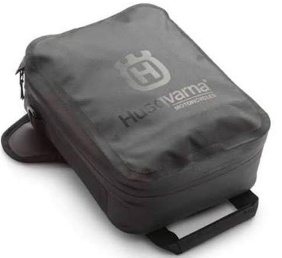 【定価3万4千】Husqvarna純正 バイクタンクバッグ ハスクバーナ