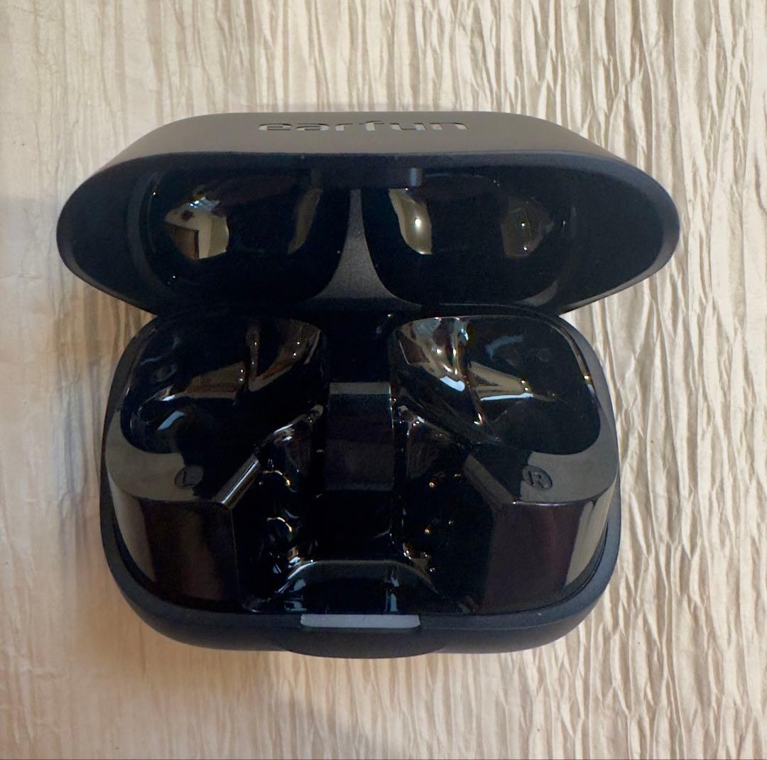 【試聴のみ・ほぼ新品】EarFun Air Pro 4+ワイヤレスイヤホン