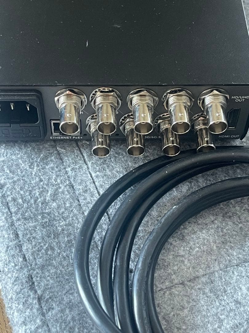 Tomoyuuuu　Blackmagic MultiView 4 ブラック