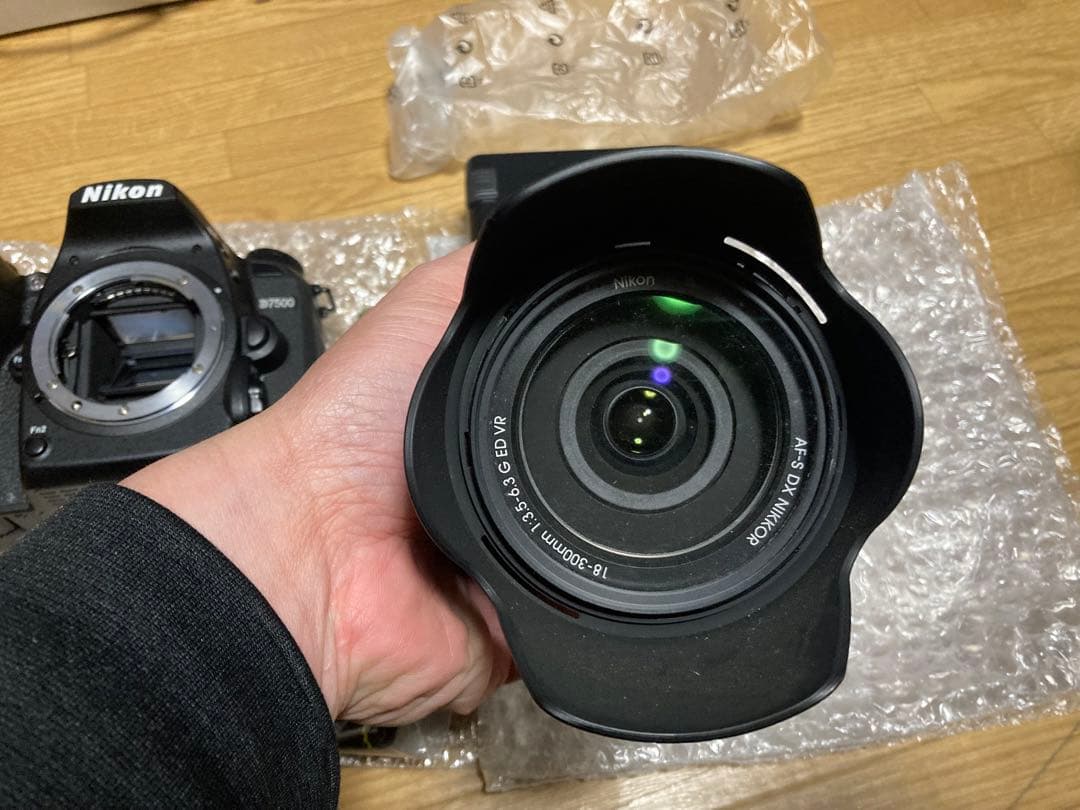 デジタルカメラ Nikon D7500 18-140 VR Kit
