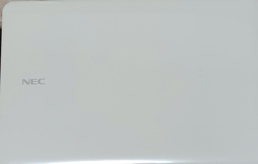 美品  【ノートパソコン】ホワイト  NEC  マウス付き  WiFi即利用可能