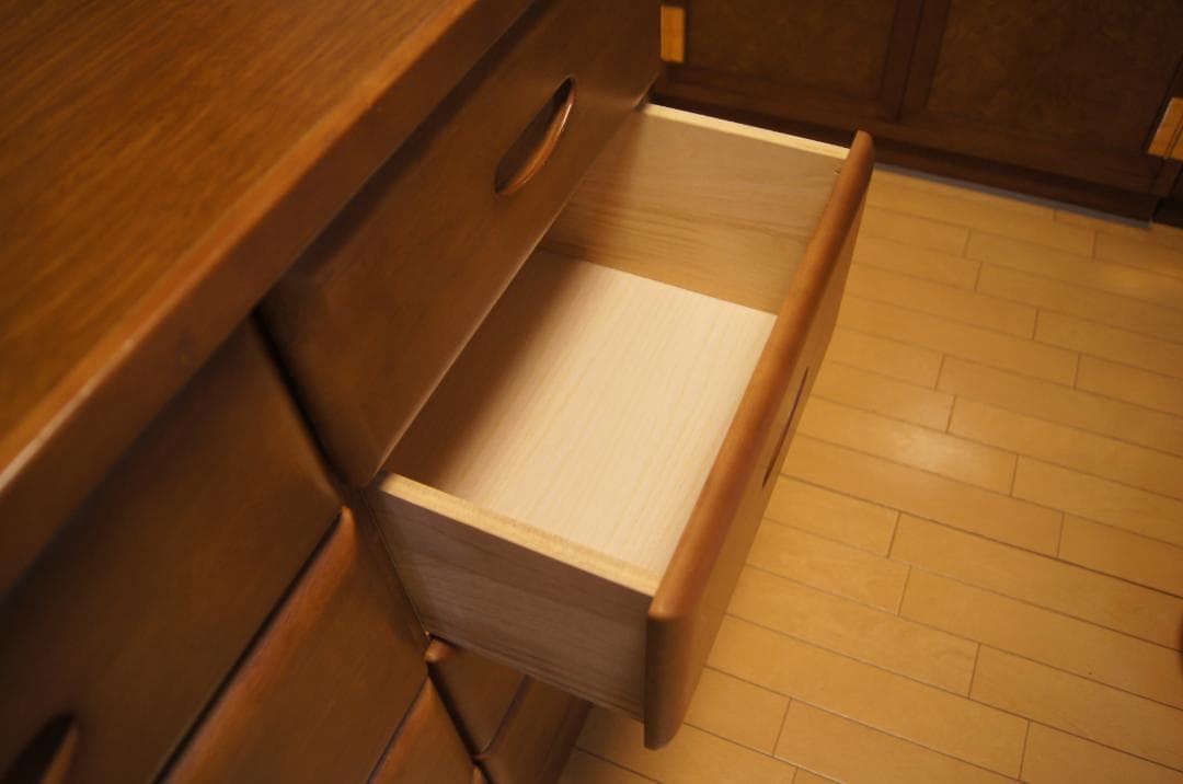 木製チェスト　4段