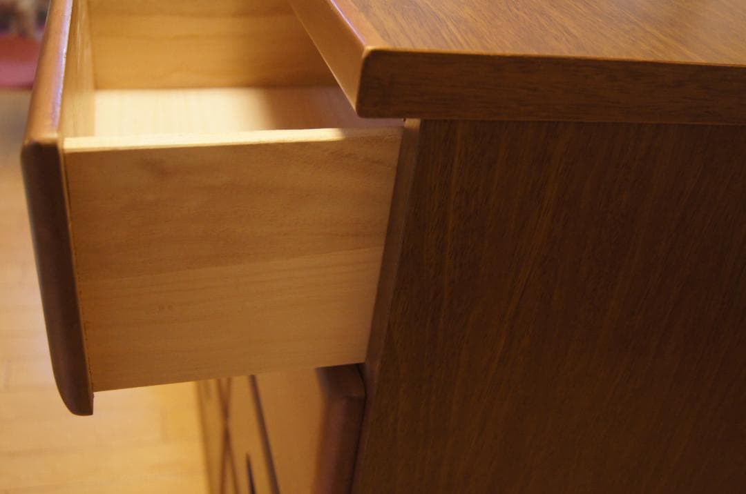 木製チェスト　4段