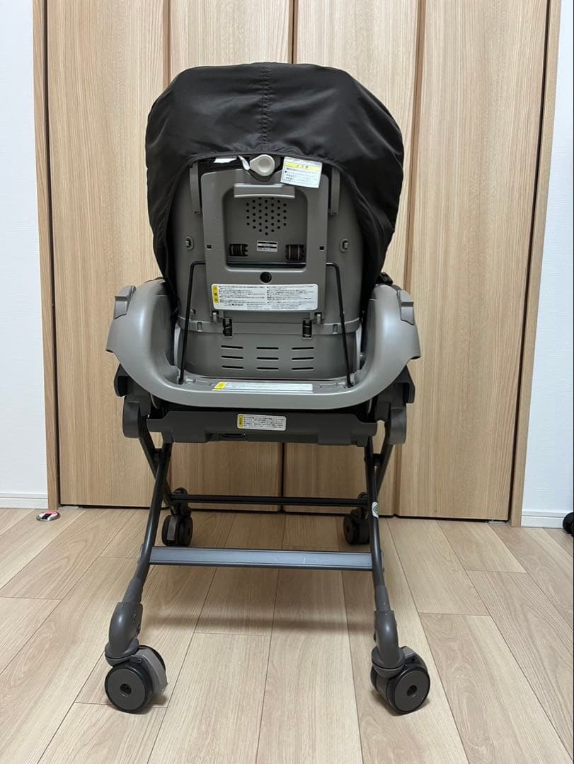 Combi コンビ　ネムリラAT BEDI オートスイング　電動