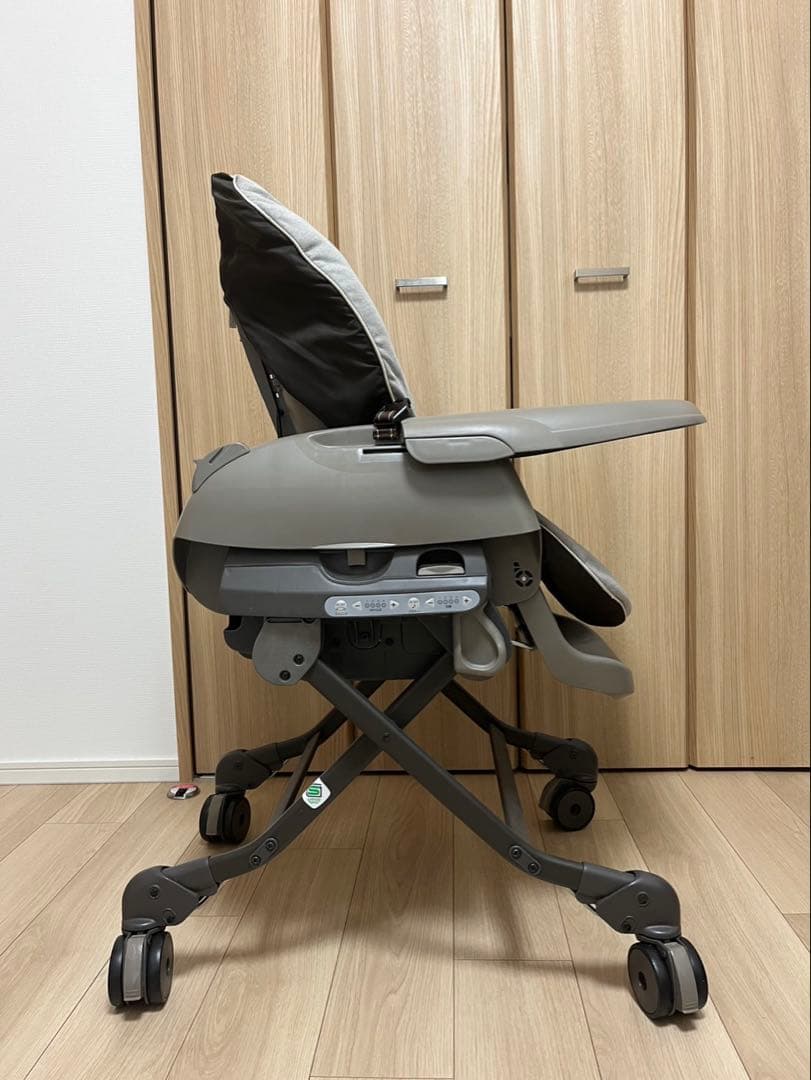 Combi コンビ　ネムリラAT BEDI オートスイング　電動