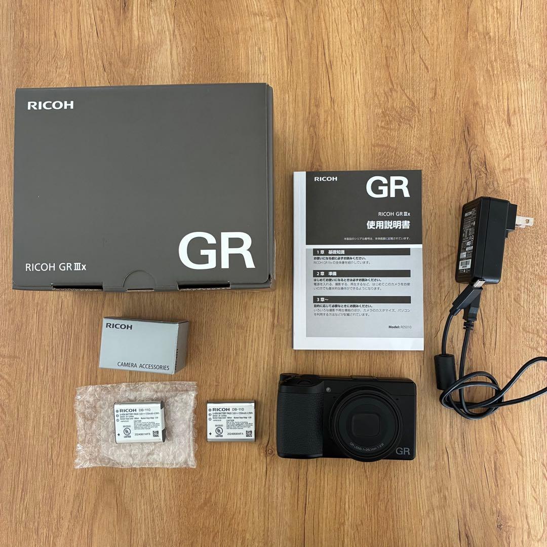 RICOH GRiiix 5年保証　バッテリー×2