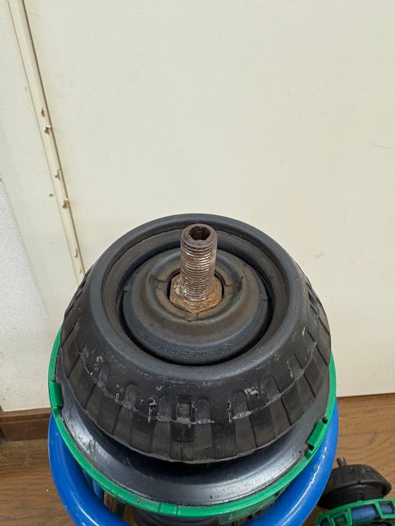 カヤバ　エスペリア　サスキット　一台分　フィット　GK3,4,5,6 GP5,6