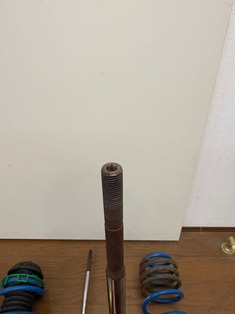 カヤバ　エスペリア　サスキット　一台分　フィット　GK3,4,5,6 GP5,6