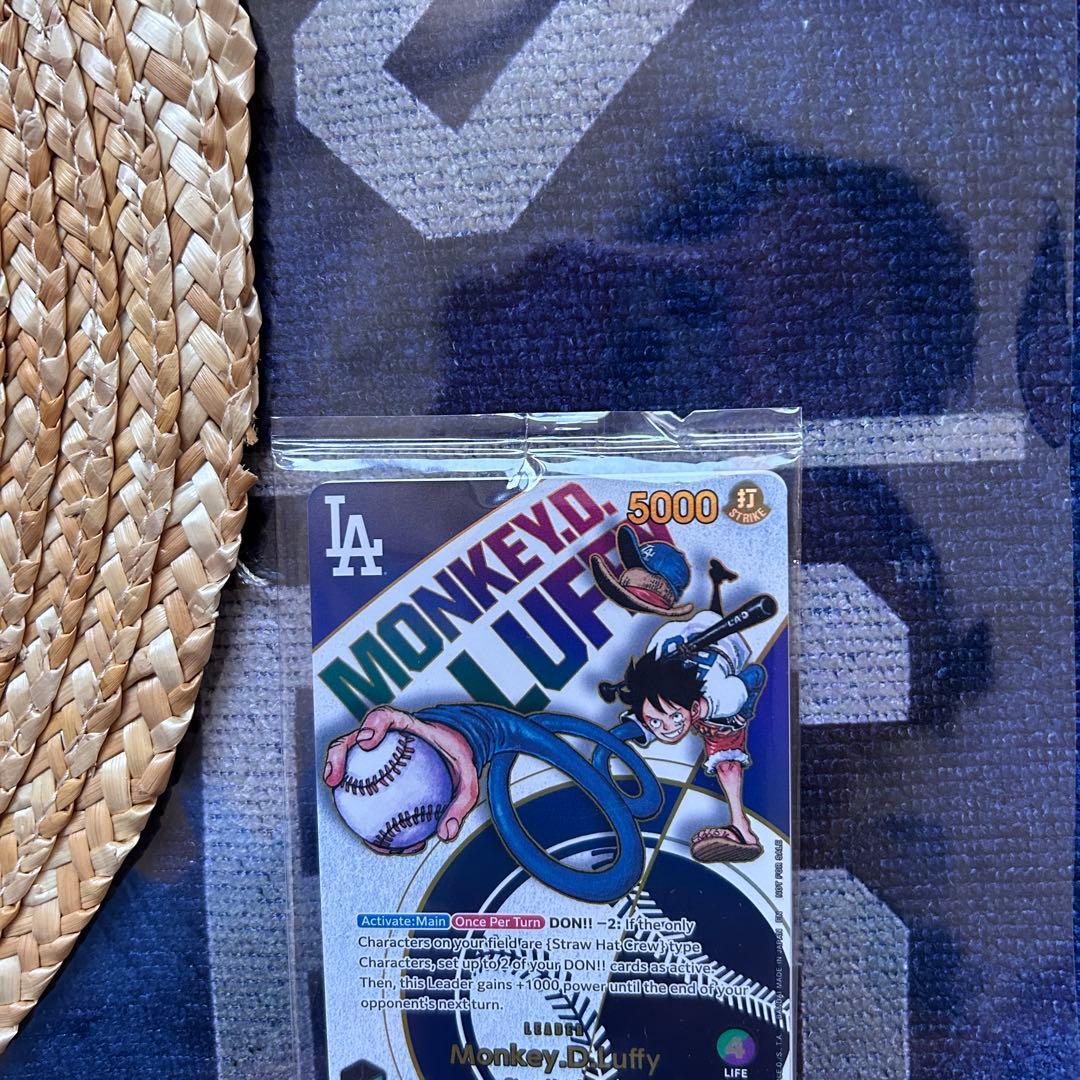 希少【新品未開封】海外 ワンピースカード ドジャース ルフィ限定プレミアセット