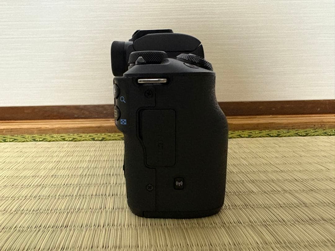 Canon EOSkissM　18-150mm EF-M 22mm レンズ2式付