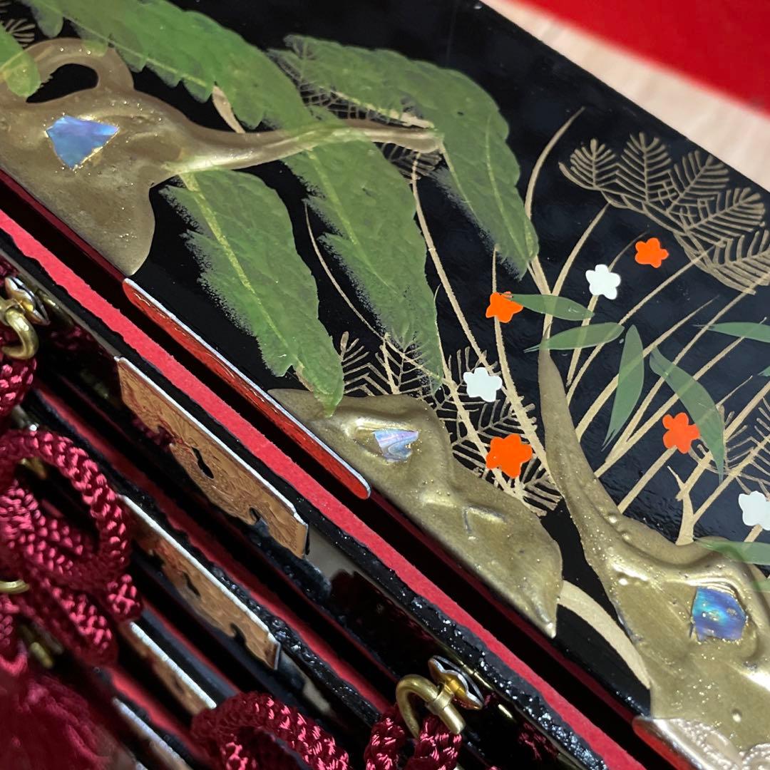 木製雛飾り　道具螺鈿細工　貝桶付