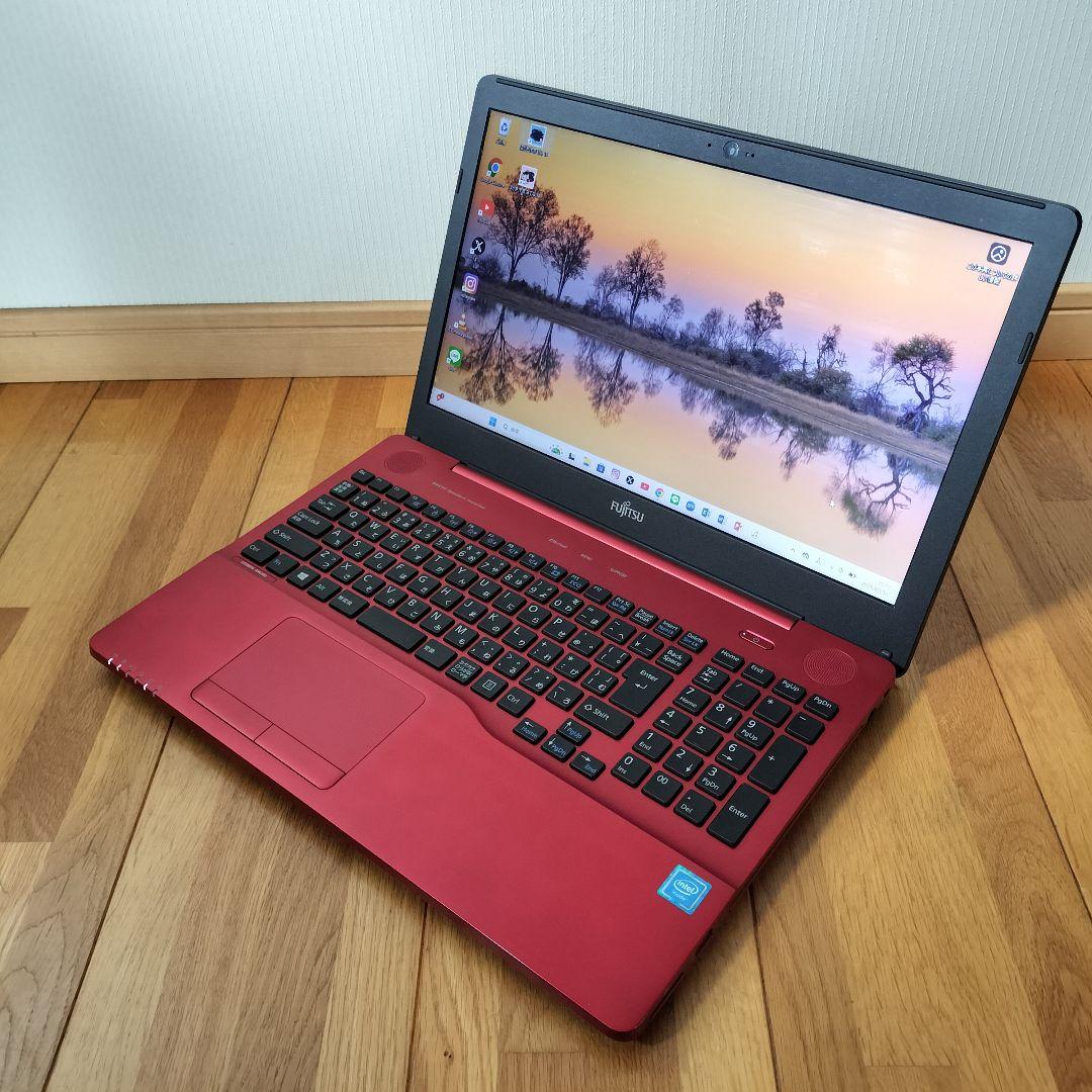 【早い者勝ち】美品⭐️赤ノートパソコン⭐️在宅ワークに最適⭐️Windows11