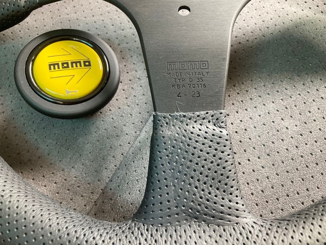 MOMO ステアリングホイール C-71 350mmコンペティション極上品