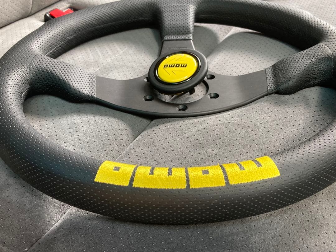 MOMO ステアリングホイール C-71 350mmコンペティション極上品