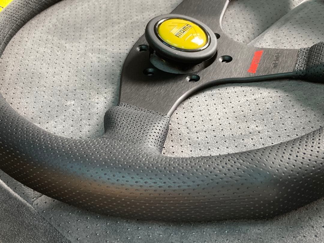 MOMO ステアリングホイール C-71 350mmコンペティション極上品