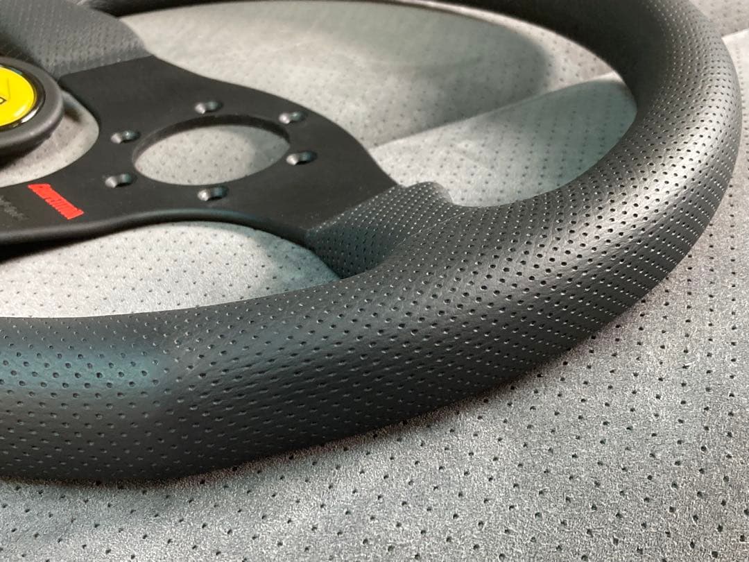 MOMO ステアリングホイール C-71 350mmコンペティション極上品