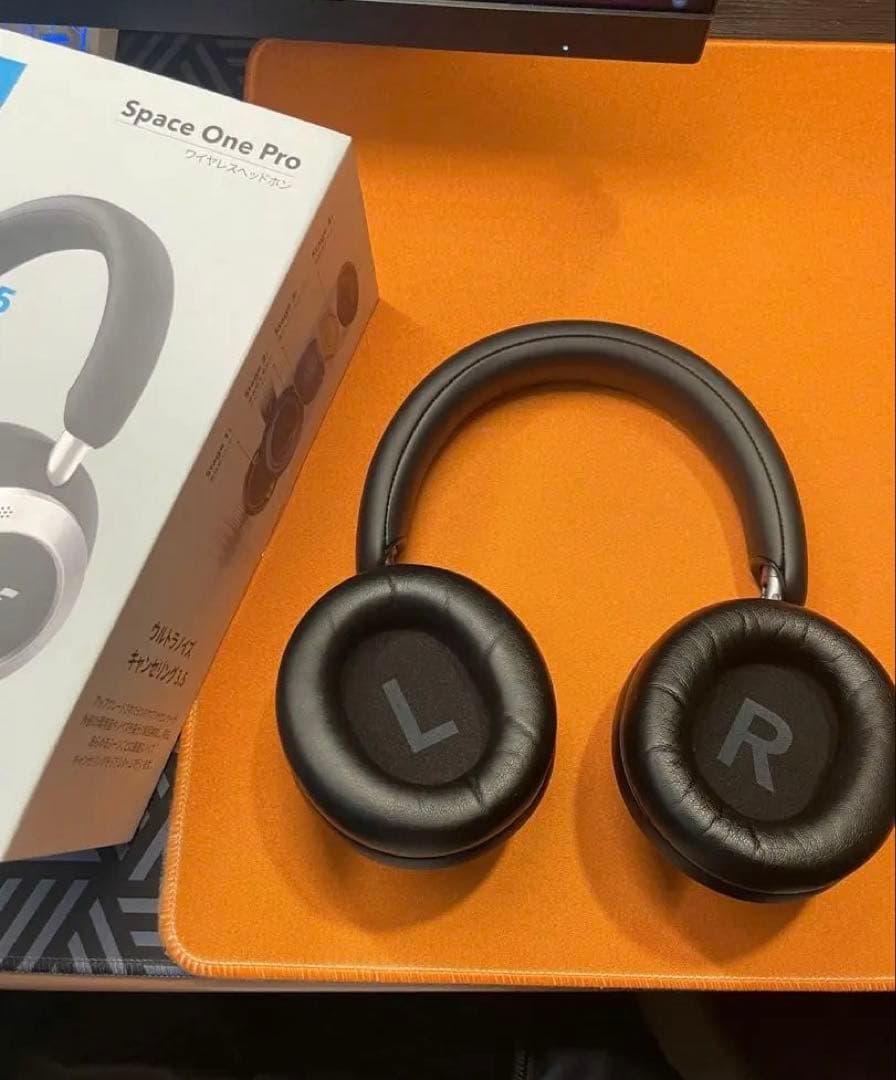 Space One Pro ワイヤレスヘッドホン ブラック
