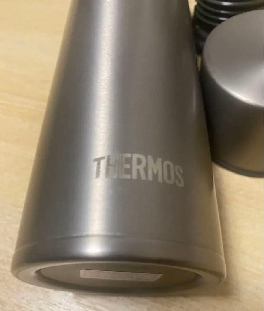 お値下げ中✳︎サーモス 真空断熱チタンボトル FJN-500T