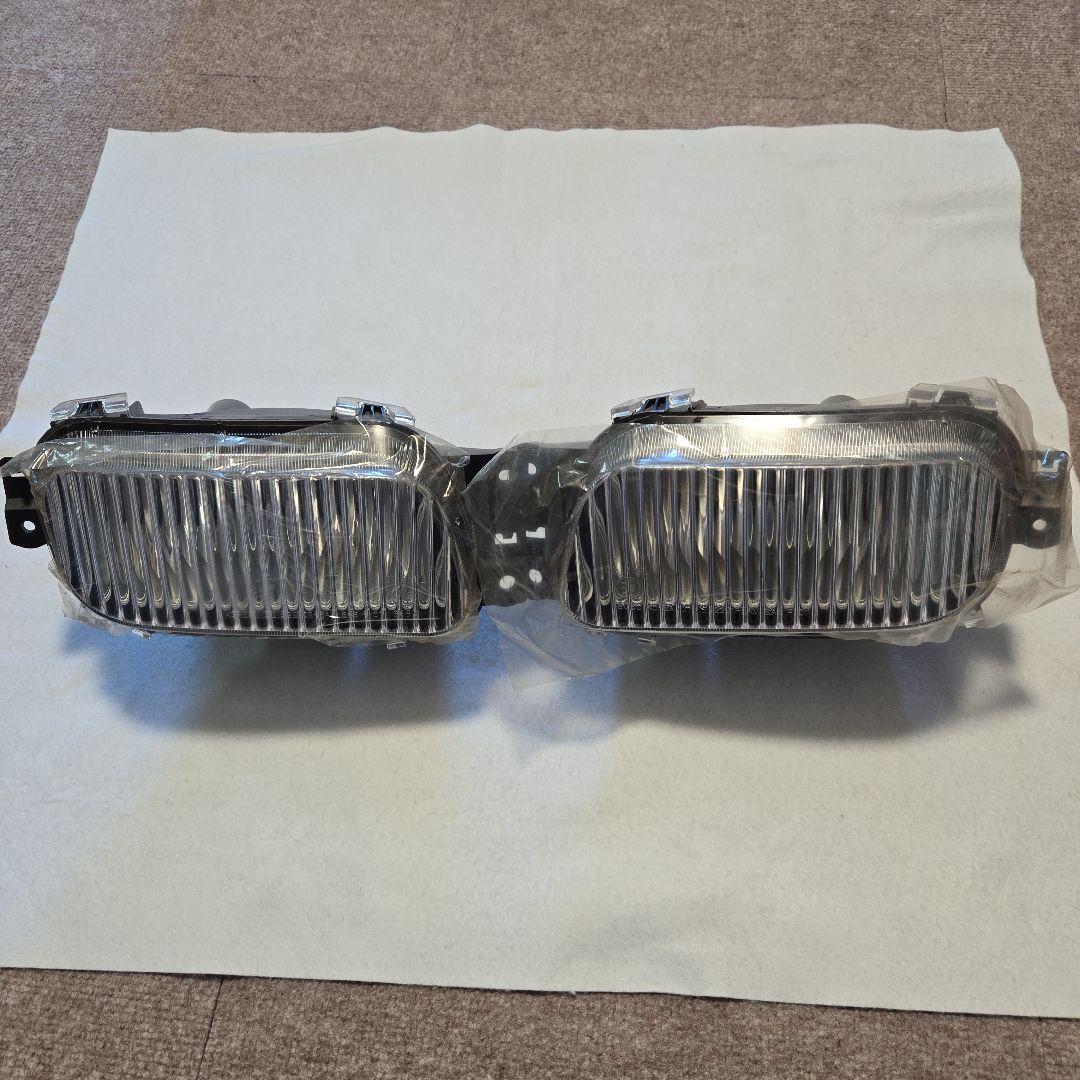 三菱ふそうブルーテックキャンター純正フォグランプ 左右セット