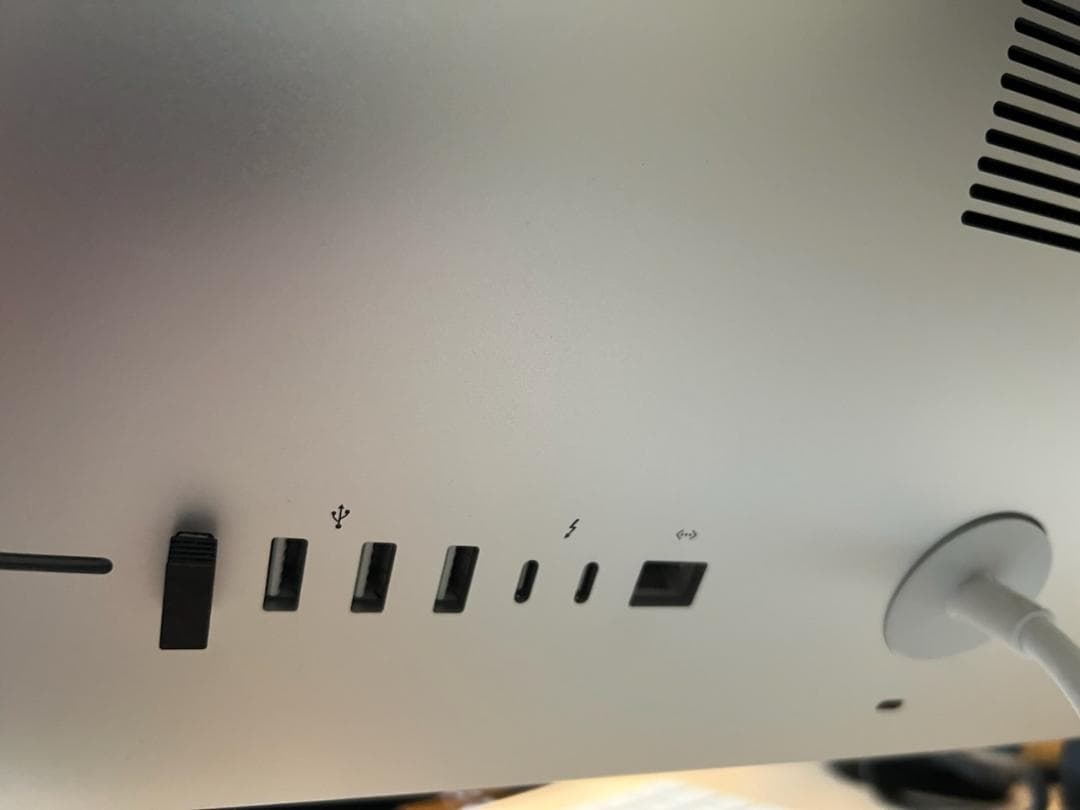 iMac 21.5 2017 4K i5 8GB 1TB 純正マウスキーボード付