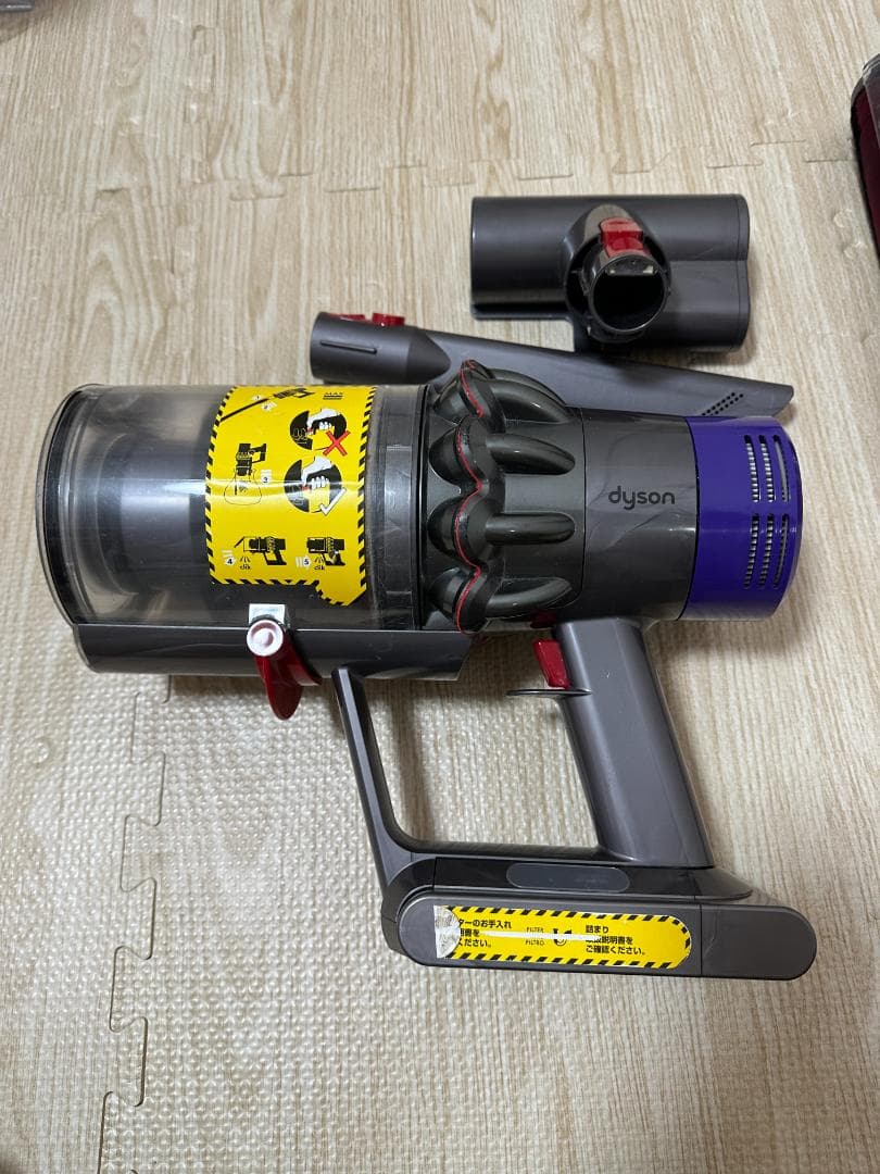 ダイソン Dyson Cyclone V10 Fluffy スタンド付き