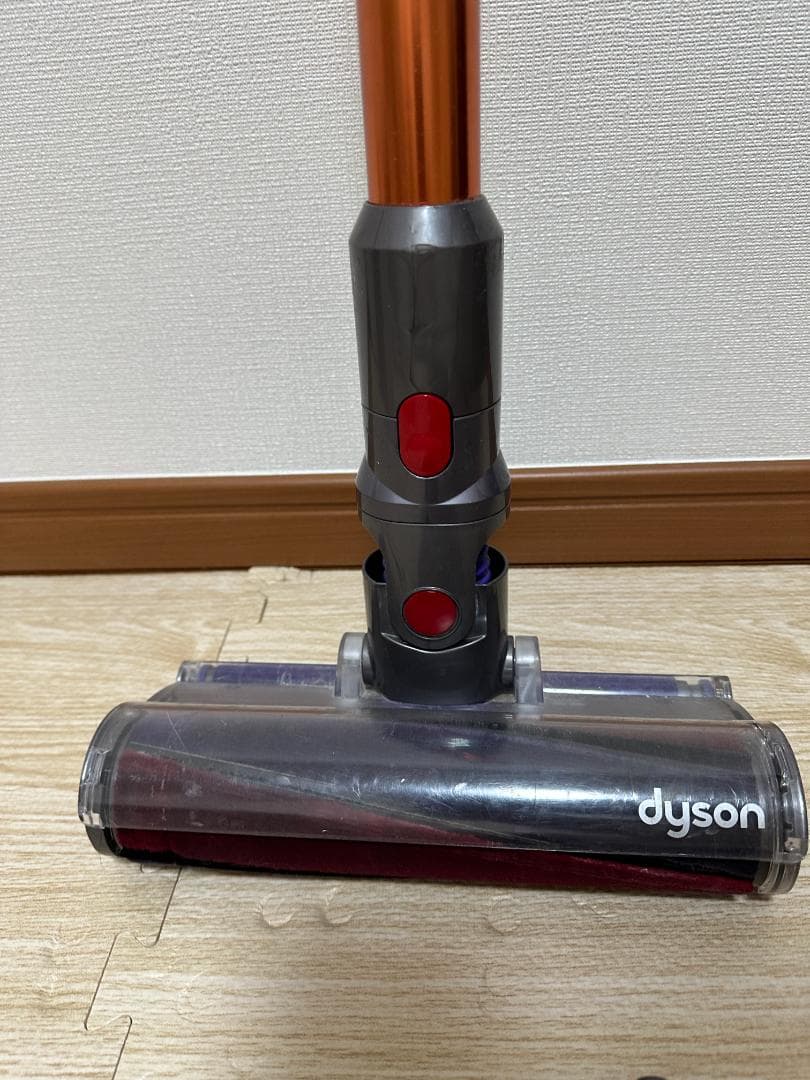 ダイソン Dyson Cyclone V10 Fluffy スタンド付き