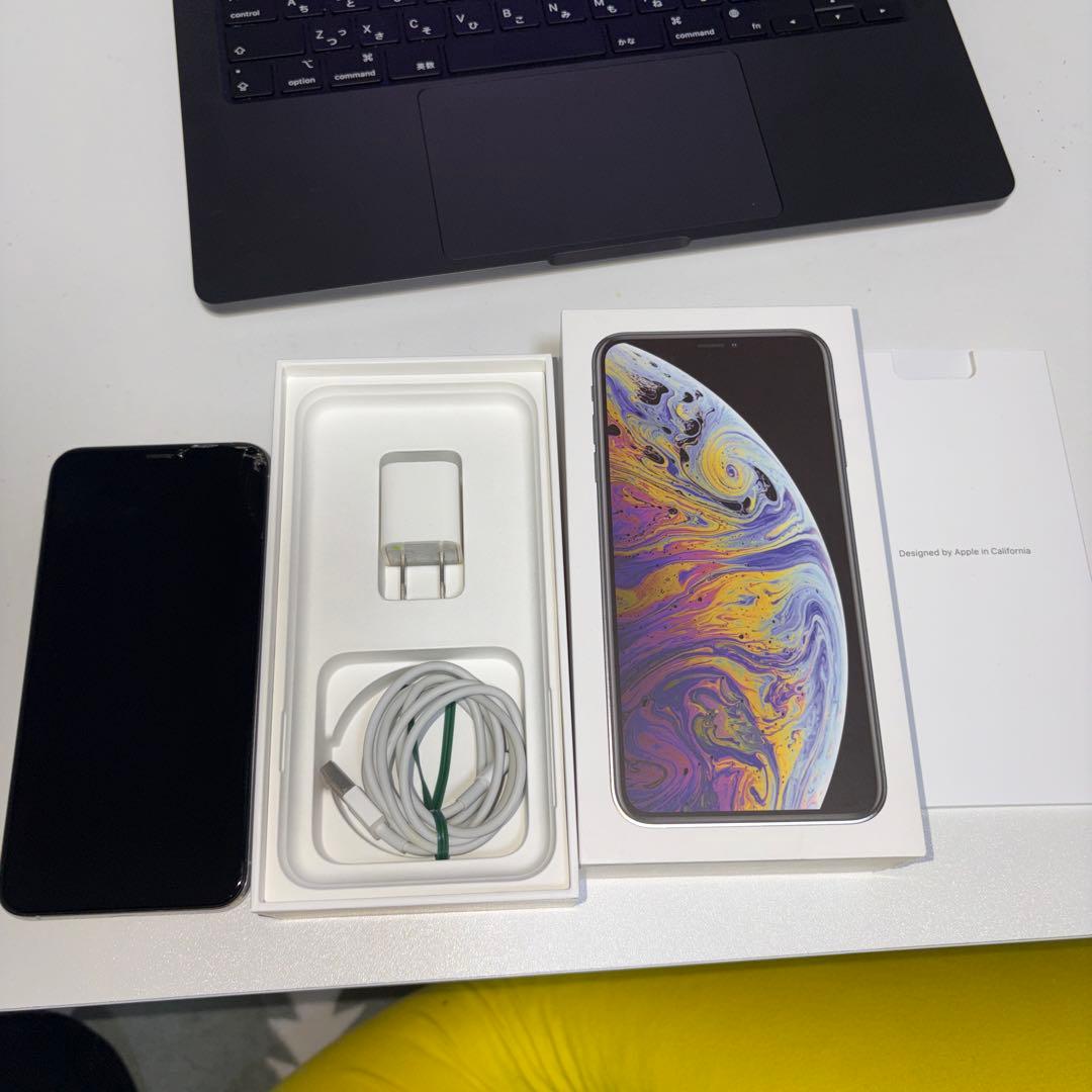 Apple iPhone XS MAX 本体 充電ケーブル付き
