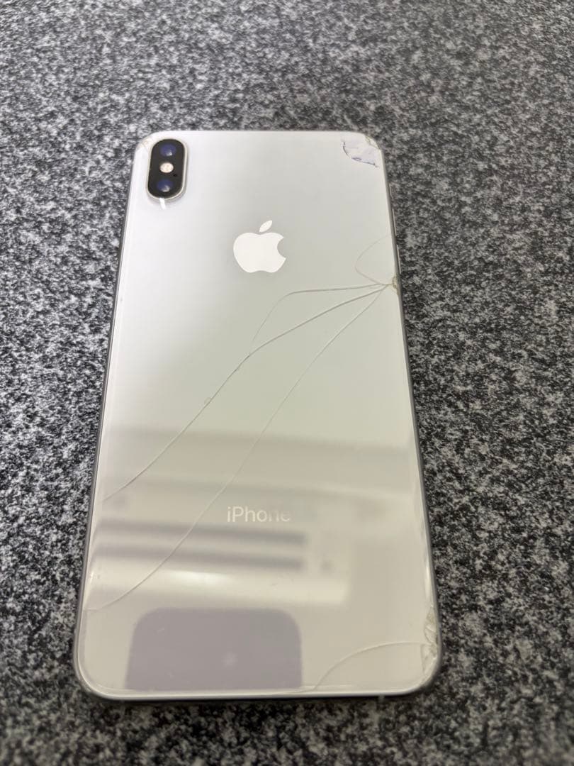 Apple iPhone XS MAX 本体 充電ケーブル付き