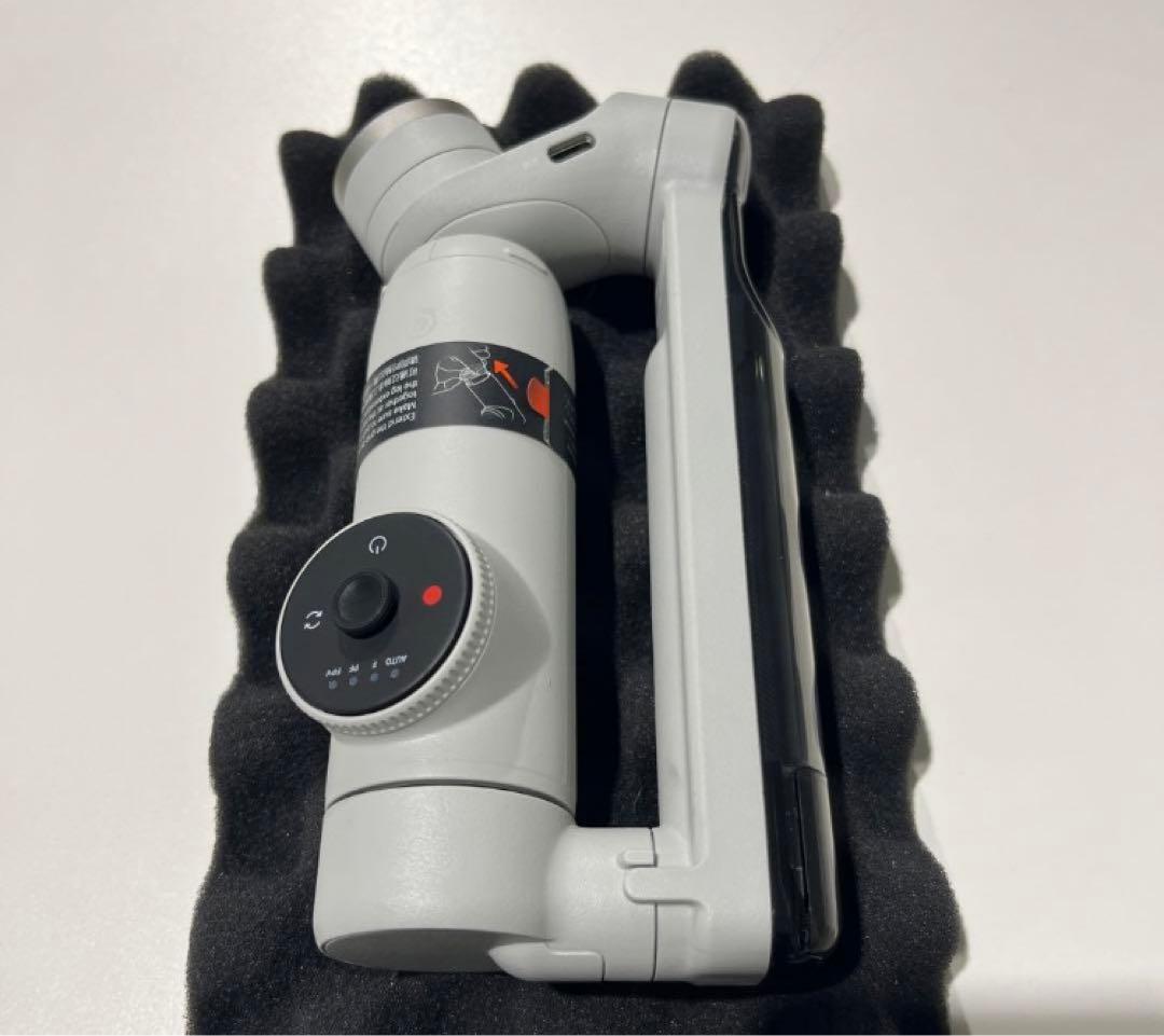 insta 360 flow スマホジンバル