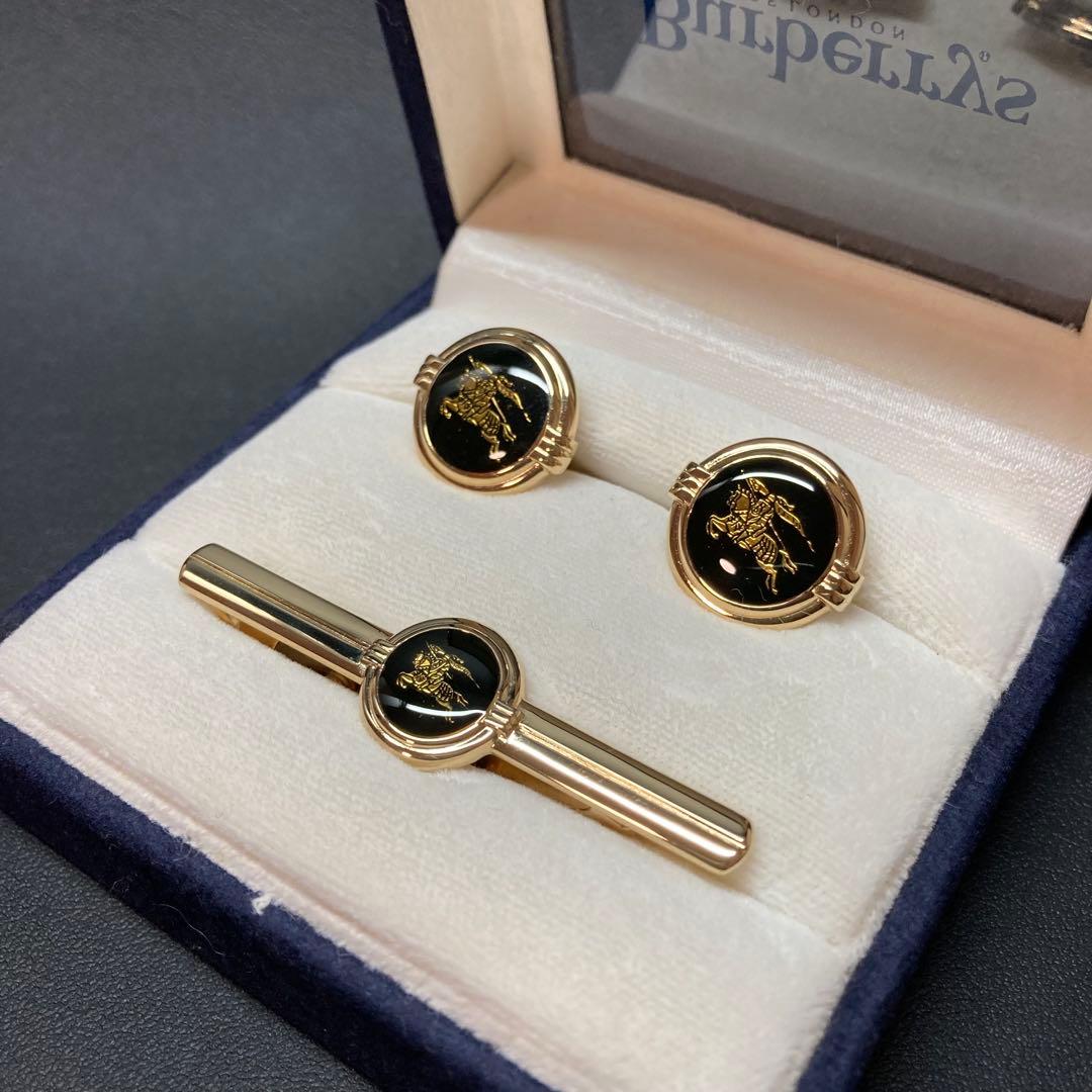 【美品】バーバリー　ネクタイピン　カフス ゴールド　ブラック　ホースロゴ