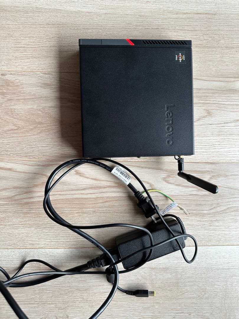 Windowsデスクトップ Lenovo ThinkCentre M715q - Win10 