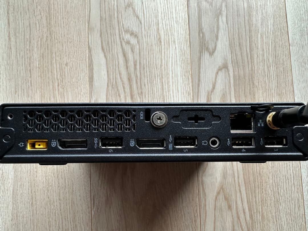 Windowsデスクトップ Lenovo ThinkCentre M715q - Win10 