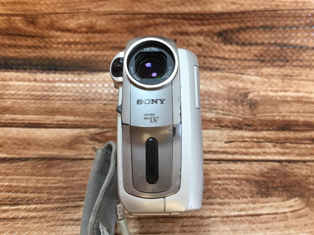 撮影再生ダビングOK　SONY　DCR-PC109　付属品あり