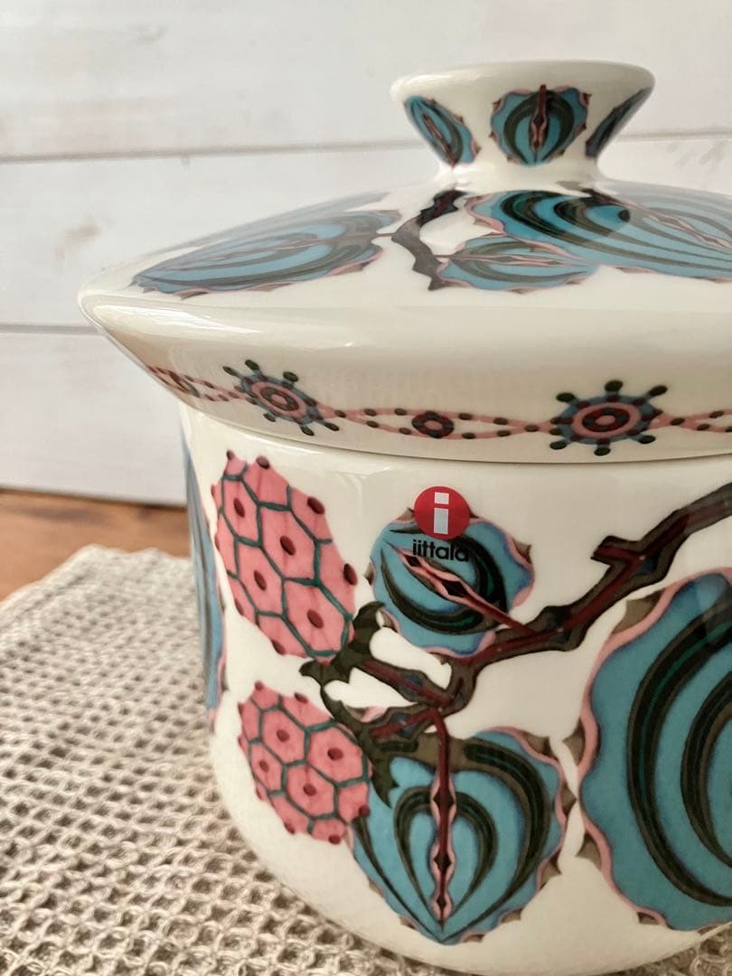 イッタラ ＊ タイカ ジャー サト