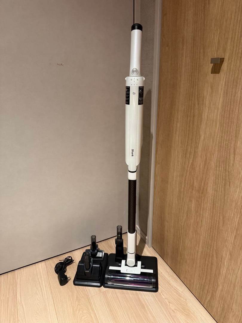 シャークニンジャ 掃除機 LC400JWH 新品未使用 開梱済