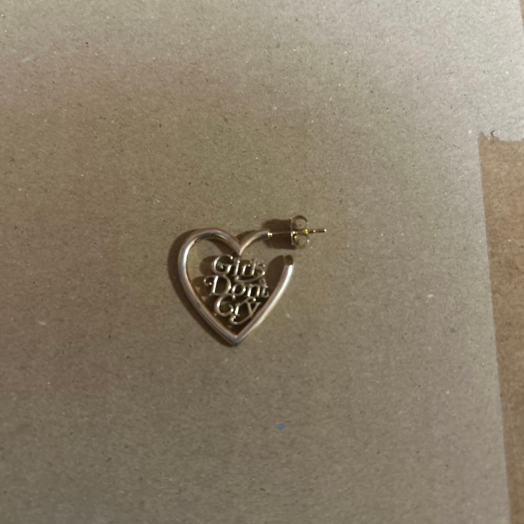 CAREERING×Girls don’t cry片耳ピアス