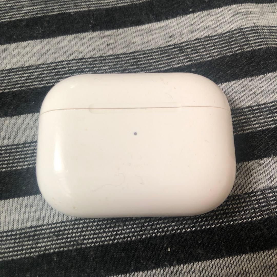 Apple AirPods本体 ホワイト 充電ケース付き