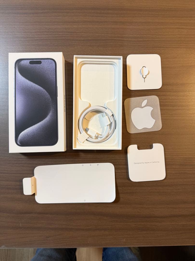 (美品)Apple iPhone 15 Pro 256GB SIMフリー