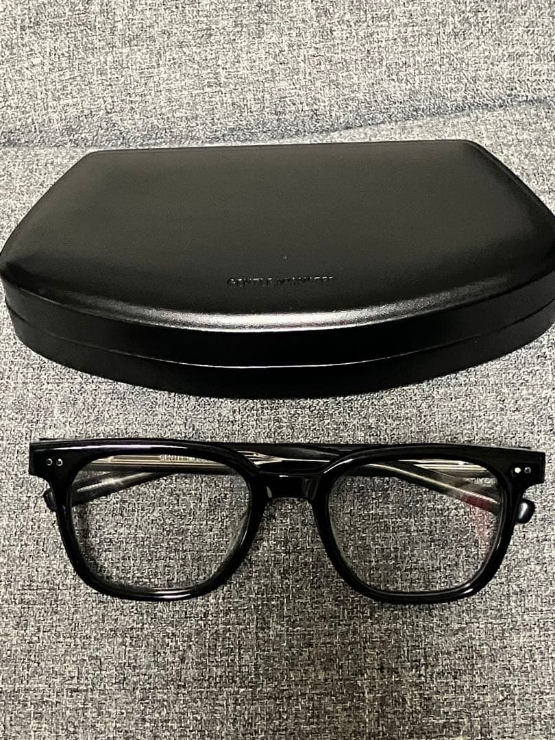 小物 gentle monster Evan 01