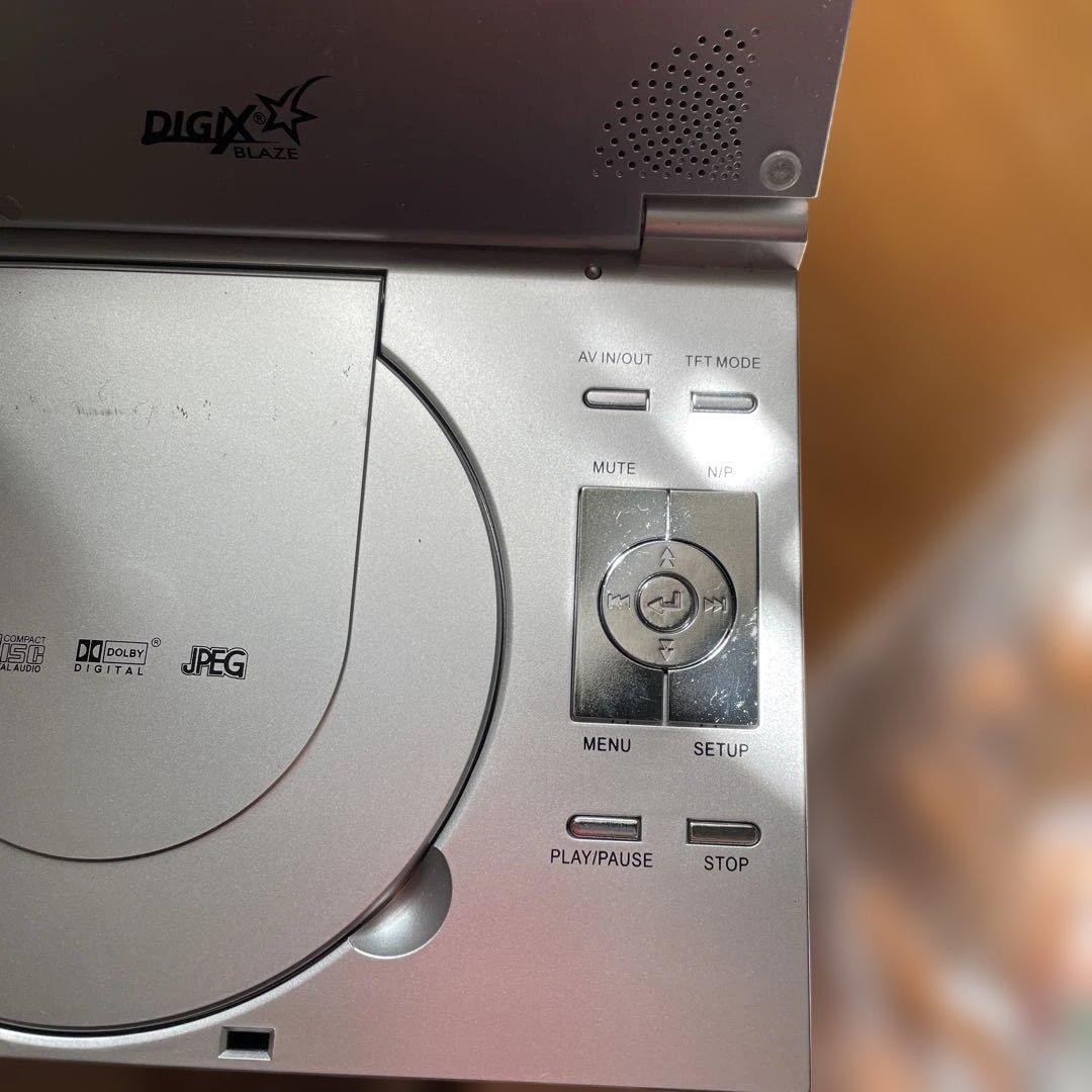 DVD再生機 ほぼ新品まんま 充電ケーブル無し