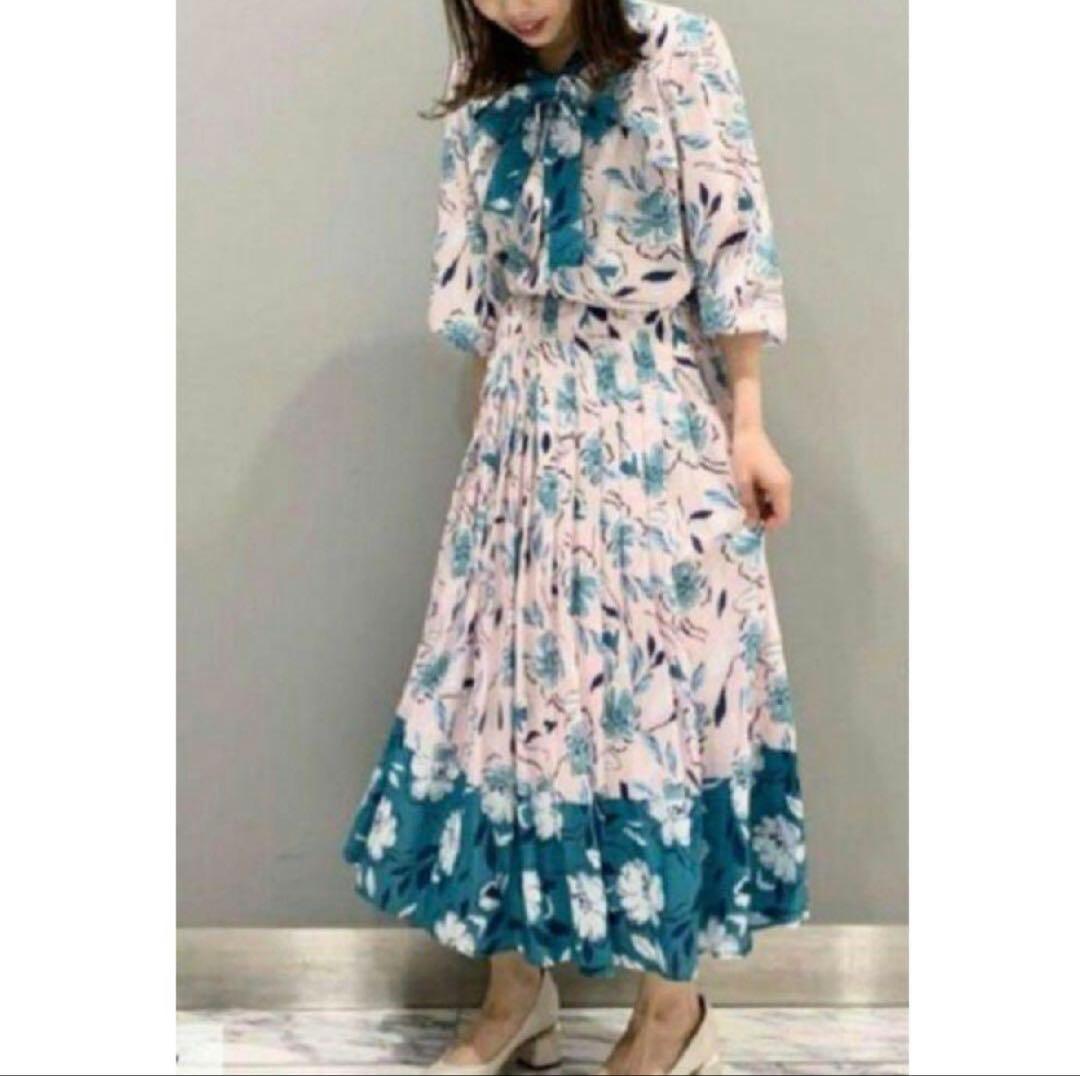 ◆ グレースコンチネンタル フラワープリントフリルトップ &プリーツスカート