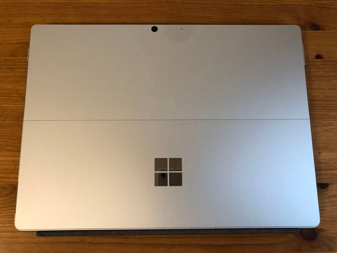 Surface Pro8本体＋キーボードセットほぼ新品