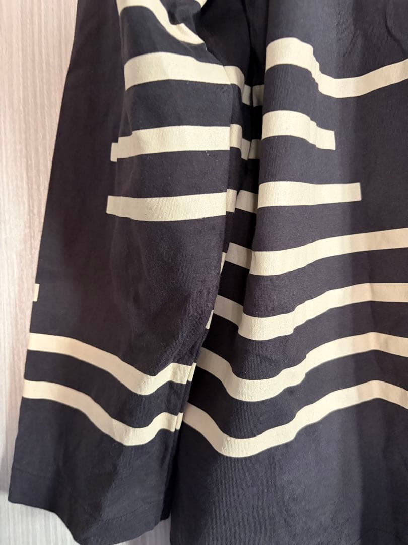 Dulcamaraドゥルカマラ グリッチボーダーロンT