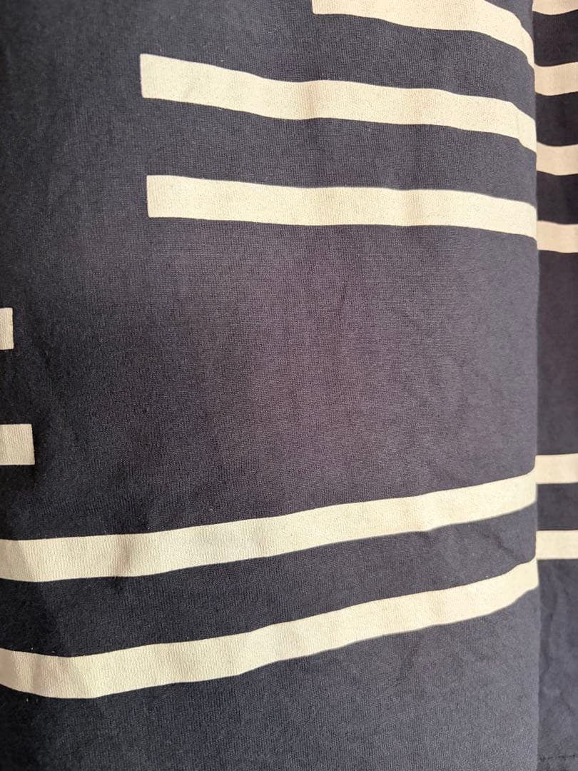 Dulcamaraドゥルカマラ グリッチボーダーロンT