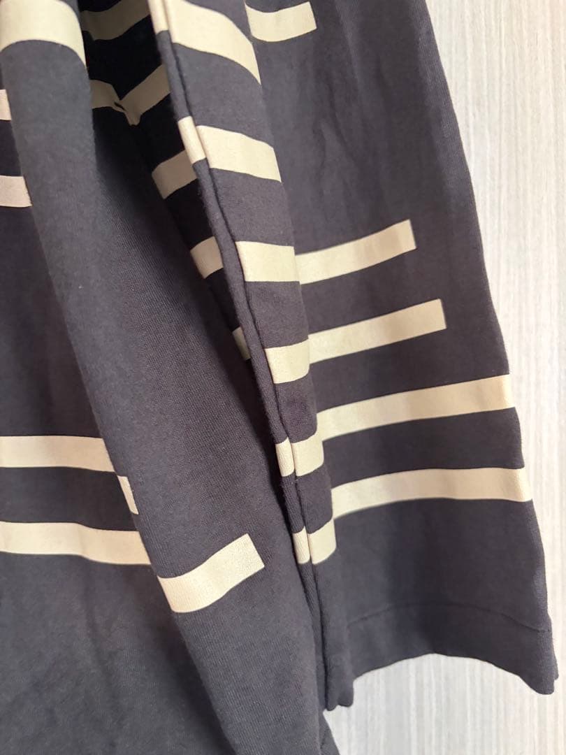 Dulcamaraドゥルカマラ グリッチボーダーロンT