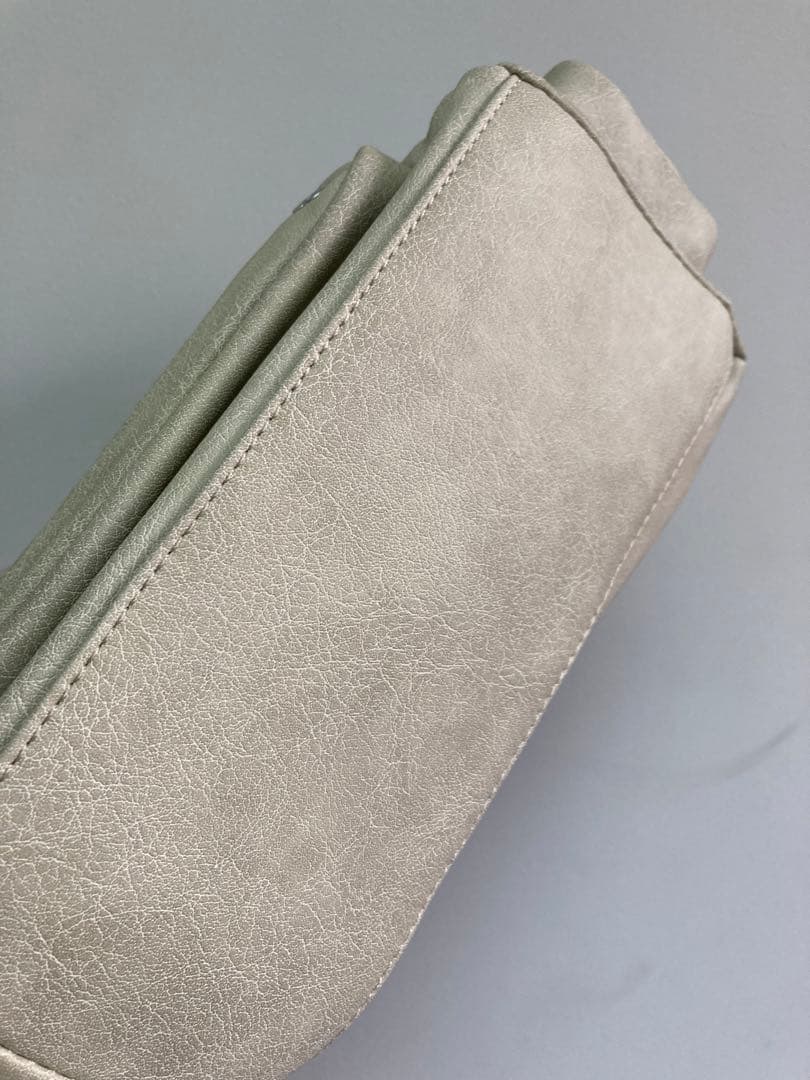 BLACKPURPLE アイボリー ショルダーバッグ